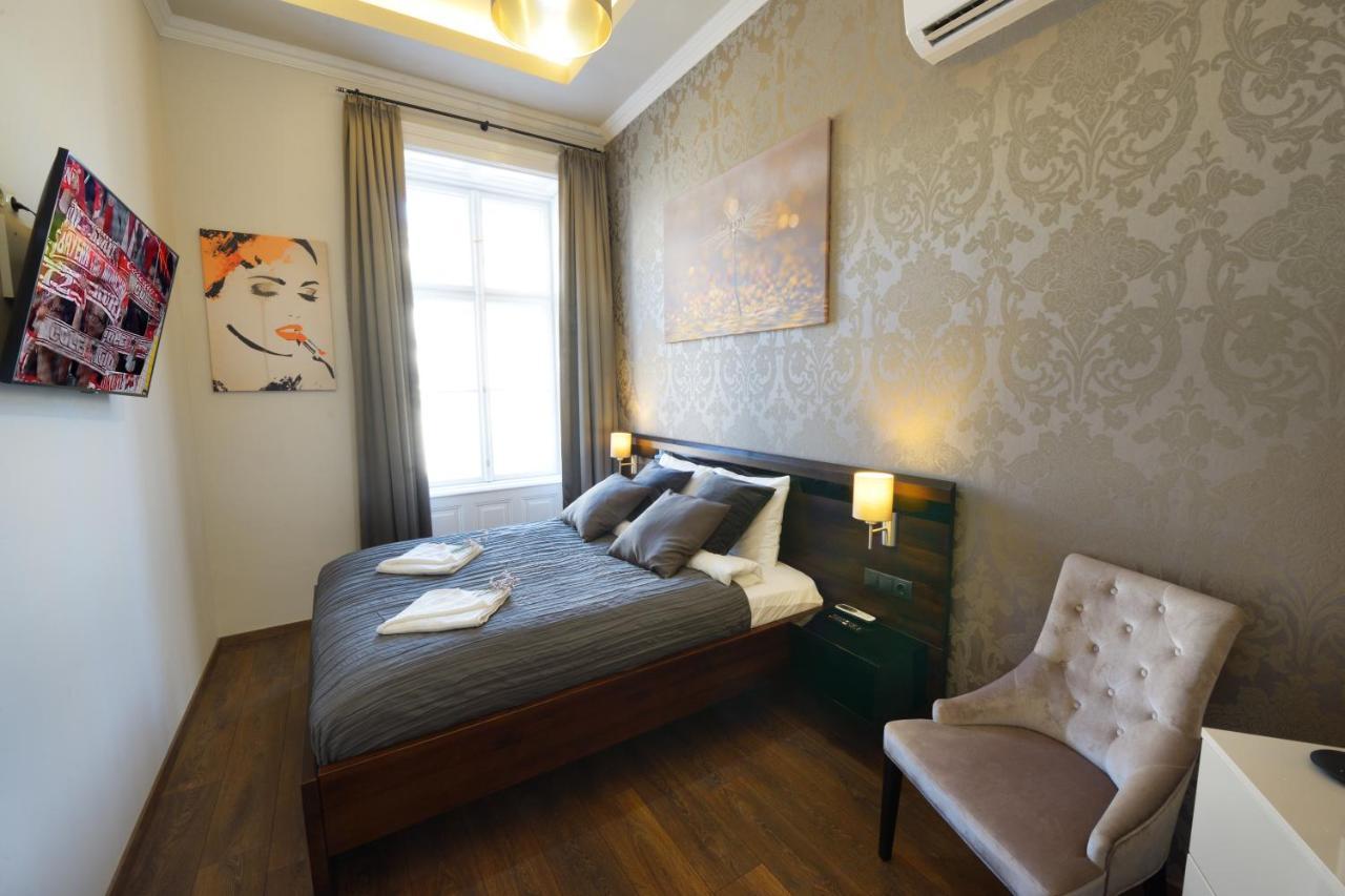 Orangehomes 4 Bdrm Apartment View To Synagogue Budapest Esterno foto